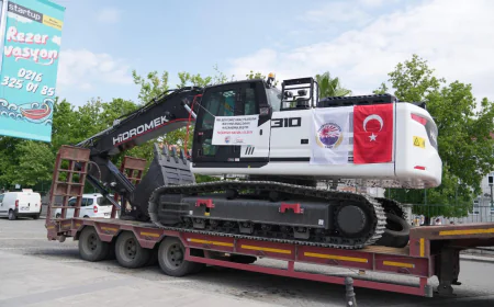 Dalaman Belediyesi, 32 Tonluk Yeni Ekskavatörle Araç Filosunu Güçlendirdi