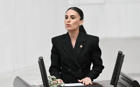 Gizem Özcan’dan 24 Temmuz Mesajı: “Hakikatin Kalemi Suçun Delili Sayılıyor”