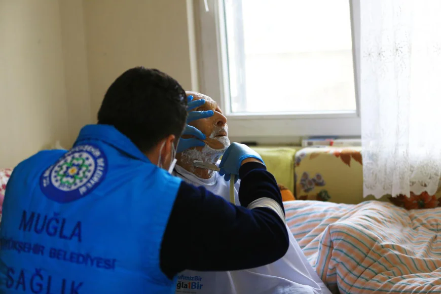 Büyükşehir Evde Bakım Hizmeti İle 26 Bin Haneye Misafir Oldu