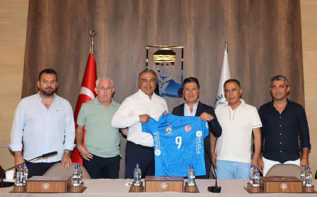 Armada Praxis Yalıkavakspor’dan Başkan Ahmet Aras’a Ziyaret