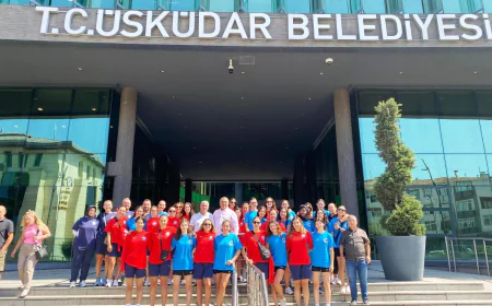 Armada Praxis Yalıkavakspor ve Üsküdar Belediyespor Dostluk Kahvaltısında Buluştu