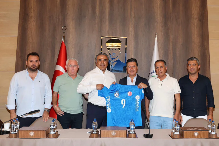 Armada Praxis Yalıkavakspor’dan Başkan Ahmet Aras’a Ziyaret