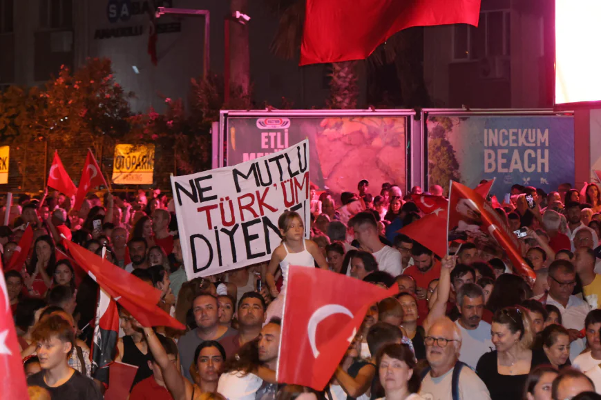 Marmaris’te 30 Ağustos Zafer Bayramı Coşkusu Meydanlara Sığmadı