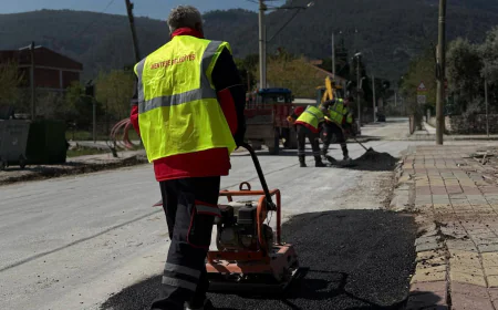 Menteşe Belediyesi’nden Yılbaşından Bu Yana 21 Bin 560 m² Beton Kaplama ve 392 km Yol Düzenleme