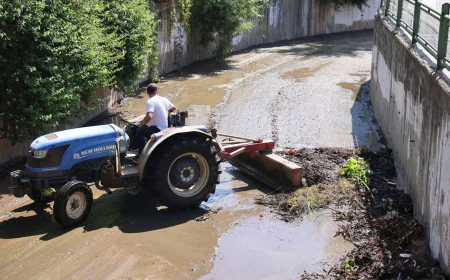 Marmaris’te Yağış Öncesi Dere Ve Mazgal Temizliği Başladı