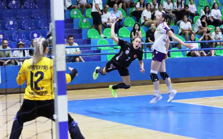 Kadınlar Hentbol Süper Ligi’nde Armada Praxis Yalıkavakspor Sezona İki Galibiyetle Başladı: Bodrum’da Taraftarına Şölen Yaşattı