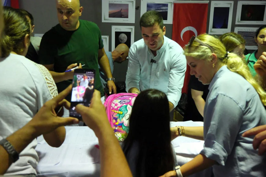 Bodrum Belediyesi Öğrencilere Kırtasiye ve Burs Desteği Sağladı