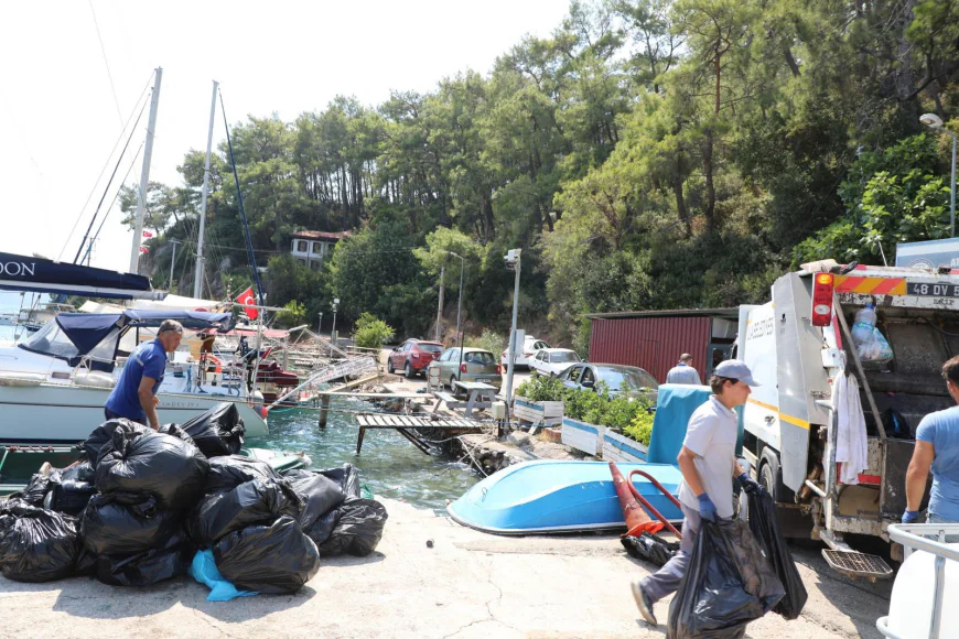 Muğla Büyükşehir Belediyesi Gökova Ve Göcek’te 31 Bin Kilogram Atık Topladı