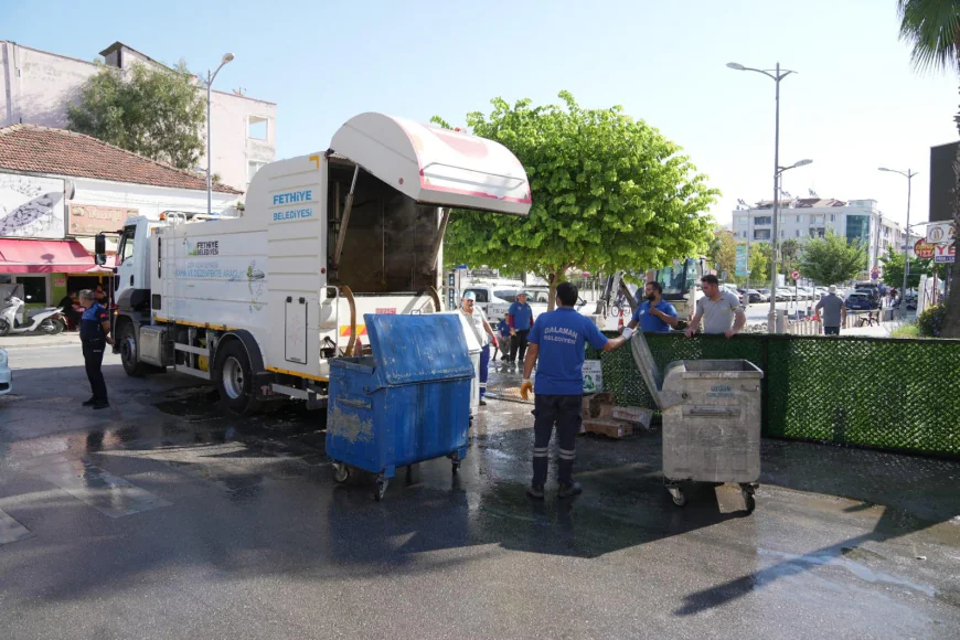 Dalaman Belediyesi Çöp Konteynerlerini Dezenfekte Ederek Temizliğe Öncülük Etti