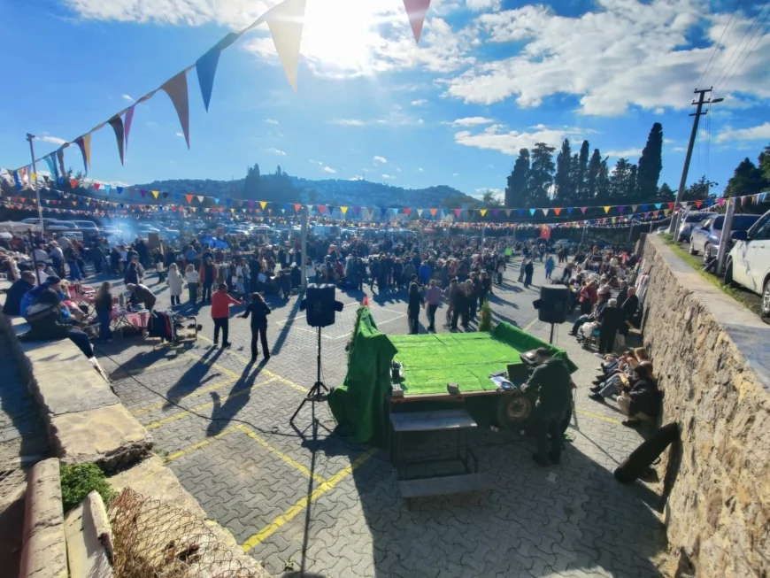 Gümüşlük’te Yeni Yıl Şenliği Dayanışma Ve Birlik Ruhunu Güçlendirdi