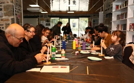 Bodrum Belediyesi’nden Üç Kuşağı Buluşturan Etkinlik: Çocuklar Ve Aileler Mum Boyama Atölyesinde Eğlendi