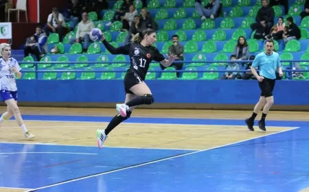 Bodrum’da Dev Kapışma! Denizin Kızları Ortahisar’ı Parkeye Gömdü: Zirve Yürüyüşü Tam Gaz!