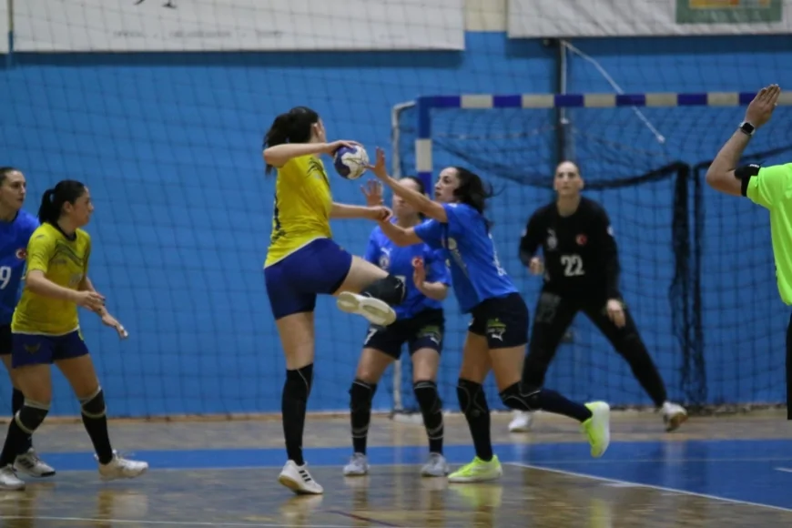 Armada Praxis Yalıkavak Spor’dan Farklı Galibiyet: 43-19