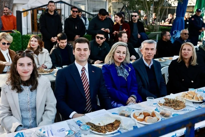Bodrum’da 10. Hamsi Festivali Binlerce Kişiyi Karadeniz Coşkusunda Buluşturdu