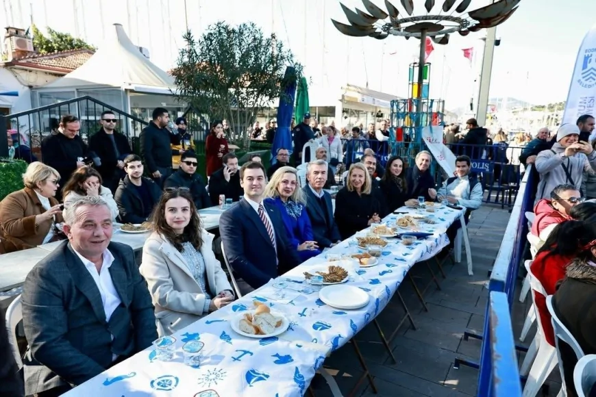 Bodrum’da 10. Hamsi Festivali Binlerce Kişiyi Karadeniz Coşkusunda Buluşturdu