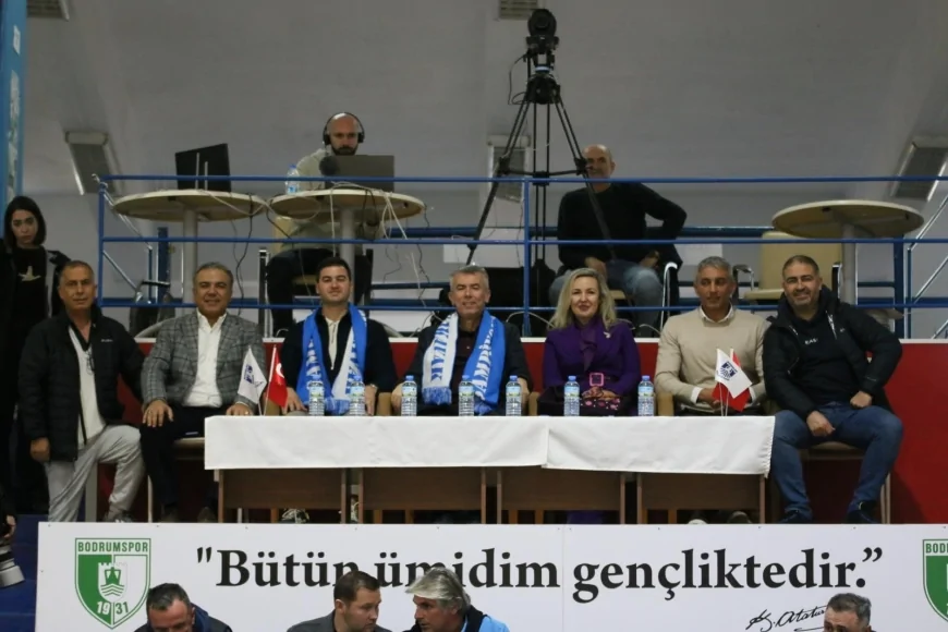 Bodrum’da Dev Kapışma! Denizin Kızları Ortahisar’ı Parkeye Gömdü: Zirve Yürüyüşü Tam Gaz!