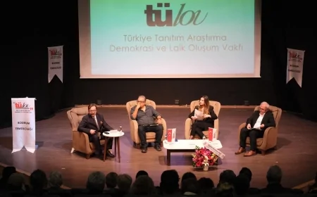 Bodrum’da "Laiklik Şart Mı?" Paneli: Cumhuriyet Değerleri Masaya Yatırıldı