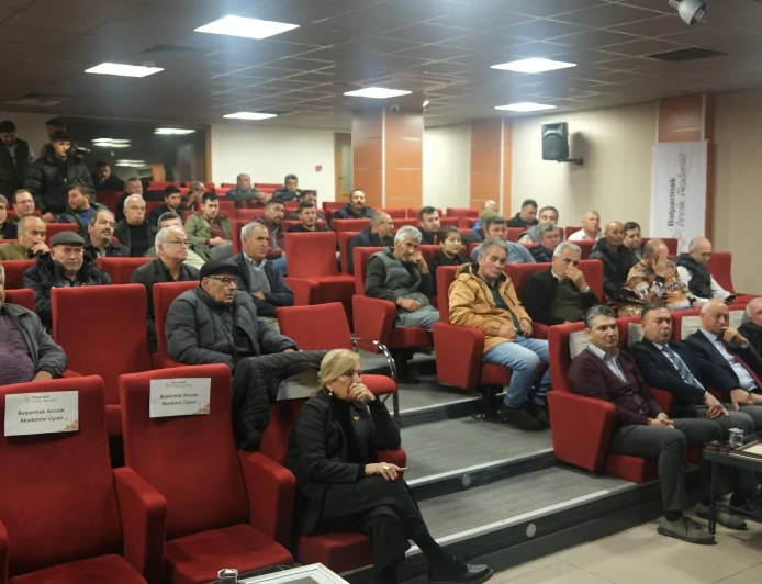 Milas’ta Arıcılık Zirvesi: Bal Arısı Sağlığı Ve Kovan Yönetimi Eğitimi Tamamlandı