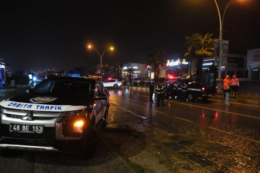 Bodrum’da Şiddetli Yağışlarla Mücadele: Belediye Ekipleri Afet Durumuna Karşı Teyakkuzda!