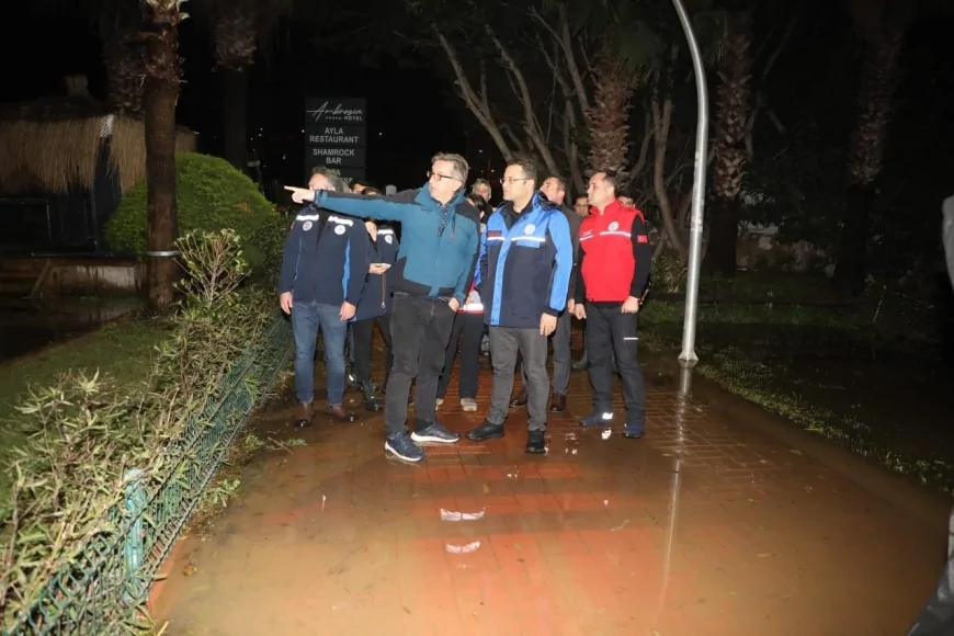 Muğla’da Aşırı Yağış Alarmı: Büyükşehir Ekipleri Gece Boyunca Sahadaydı