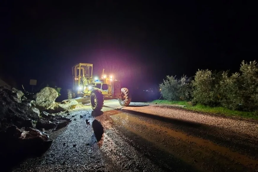 Muğla’da Aşırı Yağış Alarmı: Büyükşehir Ekipleri Gece Boyunca Sahadaydı