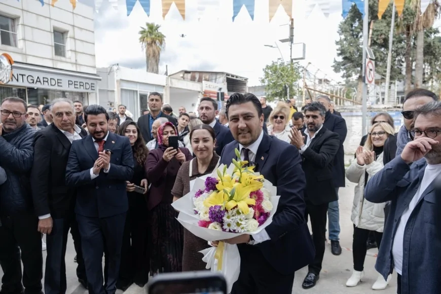 AK Parti Bodrum’da Yeni Dönem Başladı: Seha Ergene Görevi Dualar ve Gözyaşlarıyla Devraldı