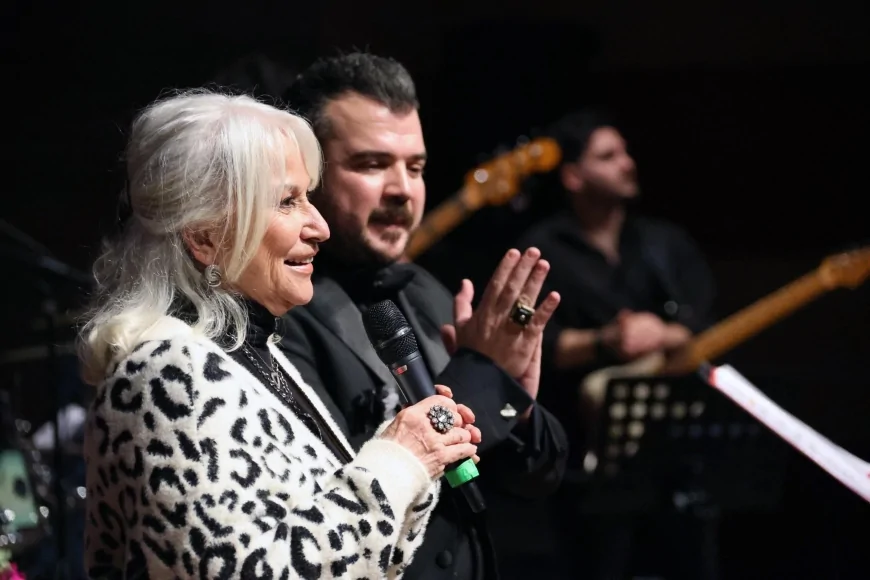 Menteşe’de Barış Manço Rüzgarı: Lale Manço’nun Katılımıyla Unutulmaz Anma Gecesi