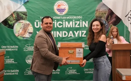 Dalaman Belediyesi Ve Ziraat Odası’ndan Genç Arıcılara Büyük Destek: Ücretsiz Kovan Dağıtımı Yapıldı