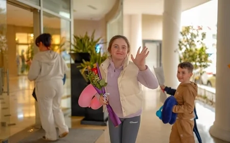 Marmaris 2026 Turizm Sezonuna İngiliz Turistlerle "Merhaba" Dedi: Rekor Gelir Hedefleniyor