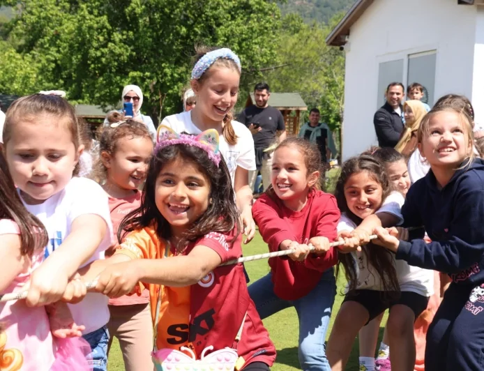 Marmaris’te 23 Nisan Coşkusu: Uluslararası Çocuk Festivali İle Dünya Çocukları Buluşuyor