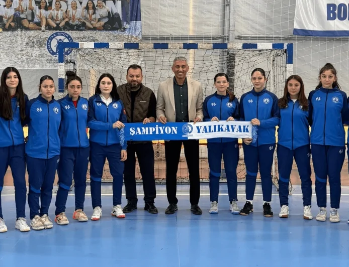 Oktay Dumruk’tan Armada Praxis Yalıkavak Spor’un Milli Yıldızlarına Tebrik Ziyareti