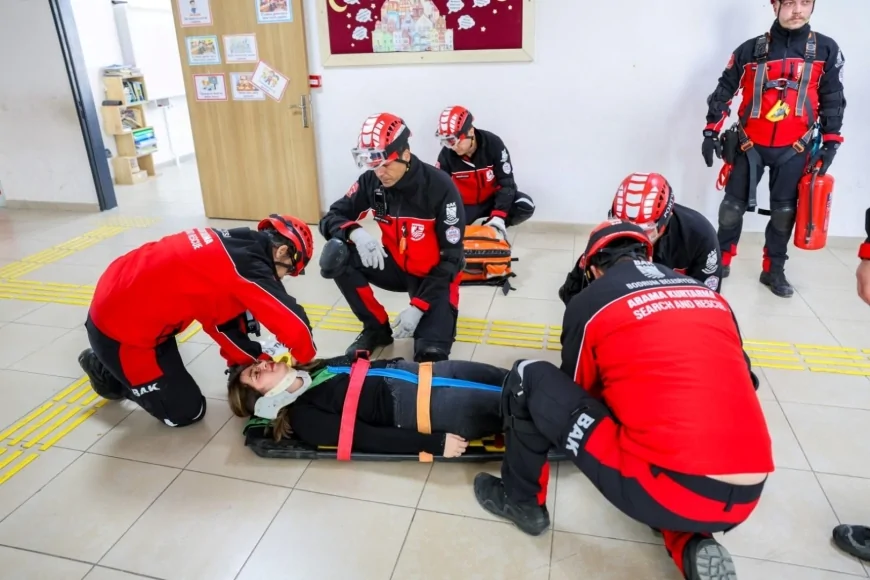 Bodrum’da Nefes Kesen Deprem Tatbikatı: Öğrenciler Afetlere Karşı Bilinçlendirildi