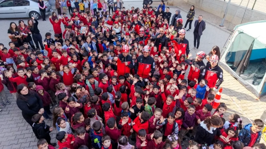 Bodrum’da Nefes Kesen Deprem Tatbikatı: Öğrenciler Afetlere Karşı Bilinçlendirildi