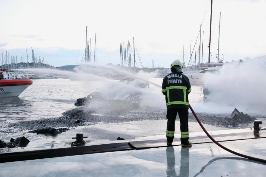 Bodrum Yalıkavak Marina’da Korkutan Yangın: 7 Motoryat Yanarak Denize Gömüldü