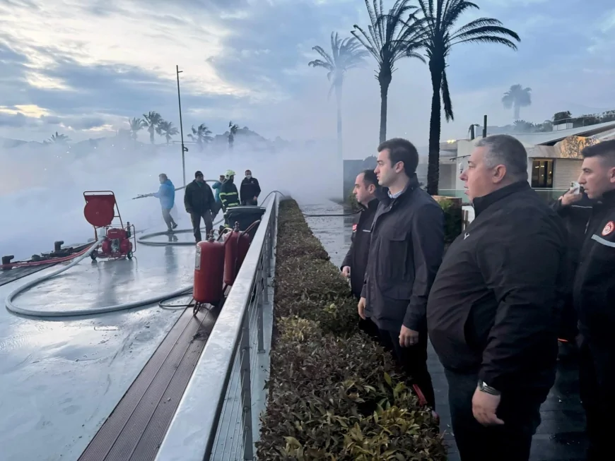 Bodrum Yalıkavak Marina’da Korkutan Yangın: 7 Motoryat Yanarak Denize Gömüldü