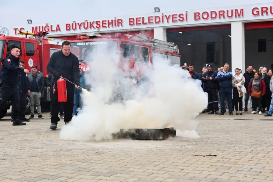 Bodrum Belediyesi Personeline Yangın Güvenliği Ve Acil Durum Eğitimi