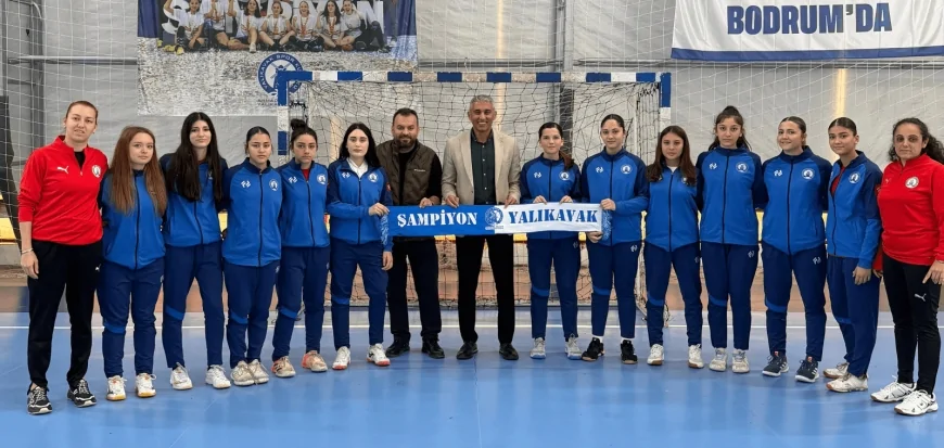 Oktay Dumruk’tan Armada Praxis Yalıkavak Spor’un Milli Yıldızlarına Tebrik Ziyareti