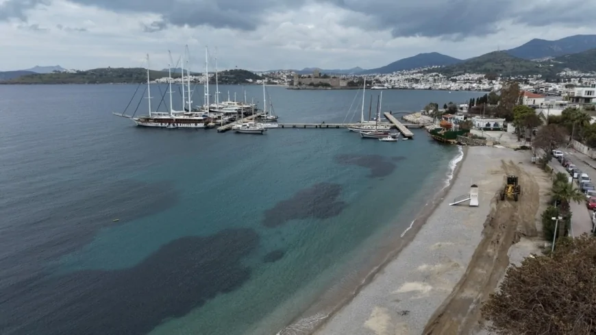 Bodrum Belediyesi Yaz Sezonu Hazırlıklarına Başladı: Kumbahçe Plajı Yaza Hazırlanıyor