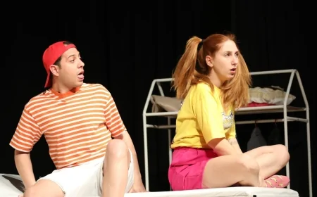 Menteşe Belediye Tiyatrosu Fethiye’de Sahne Aldı: “Çocuk Parkı Yaraları” Büyük Beğeni Topladı