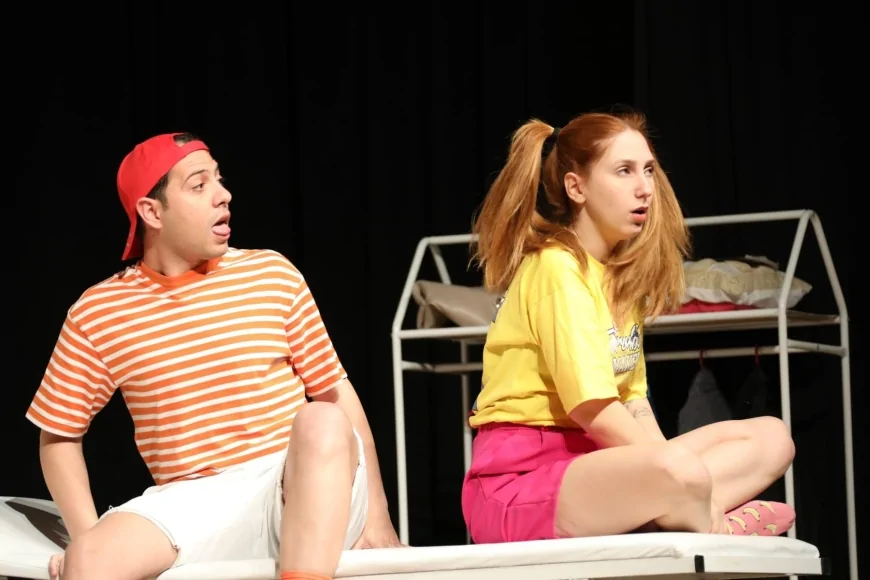 Menteşe Belediye Tiyatrosu Fethiye’de Sahne Aldı: “Çocuk Parkı Yaraları” Büyük Beğeni Topladı