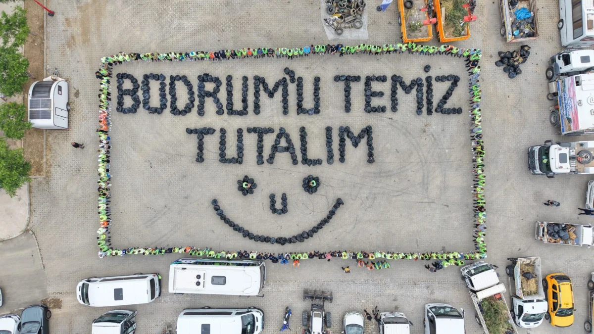 Bodrum’da Dev Temizlik Seferberliği: 1.500 Kişi Mavi Beyaz Bir Gelecek İçin El Ele Verdi