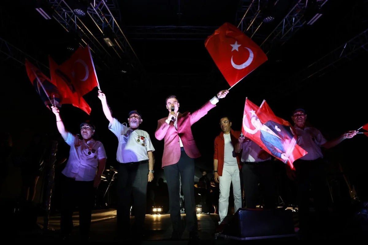 Bodrum’da 19 Mayıs Coşkusu: Sertab Erener Ve Fener Alayları İle Unutulmaz Bir Bayram