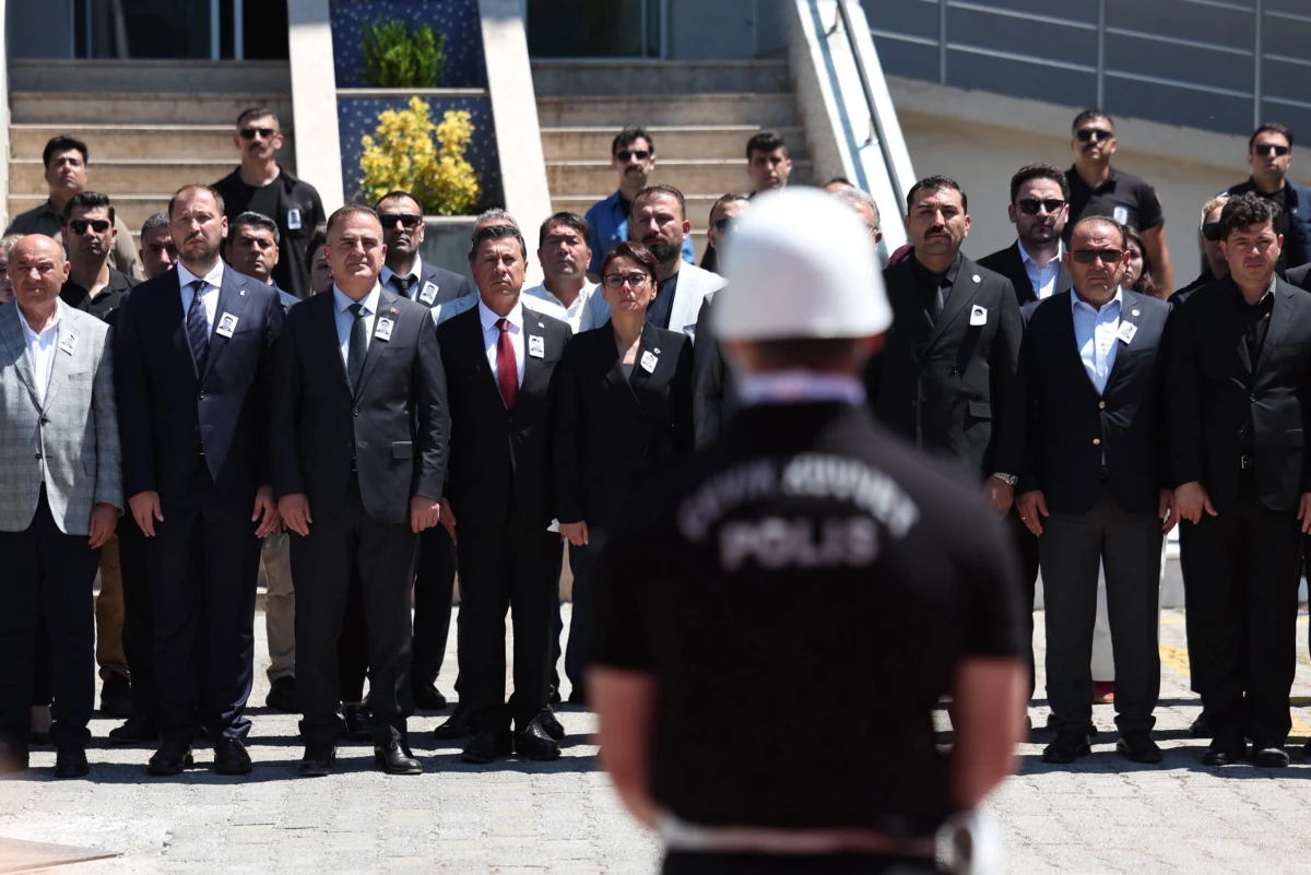 Muğla, Şehit Polis Memuru Tayfun Baş’ı Gözyaşlarıyla Uğurladı: “Sen Şehit Oldun Aslan Kocam Benim”
