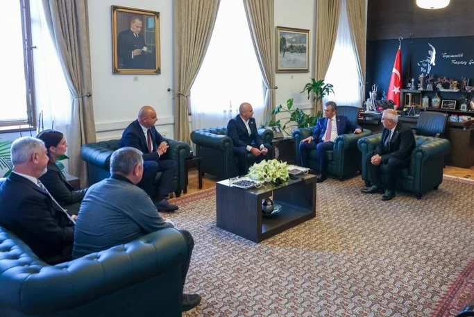 CHP Bodrum İlçe Başkanı Tuna Işın’dan Ankara Çıkarması: "Özgür Özel’in Yanındayız"