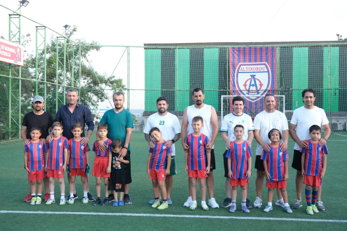 Altınordu Bodrum Futbol Okulları’nda Babalar Günü Coşkusu: Babalar Sahada, Çocuklar Tribünde