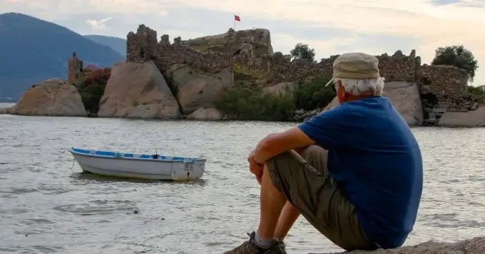 Bodrum Gümüşlük'te Acı Kayıp: Gümüşlük Forum'un Sevilen İsmi Oğuz Baykal Hayatını Kaybetti