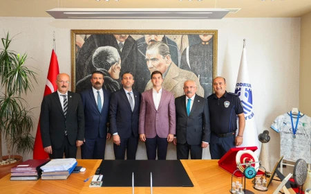 ÇAĞDAŞ-Sen Heyetinden Bodrum Belediye Başkanı Tamer Mandalinci’ye Ziyaret