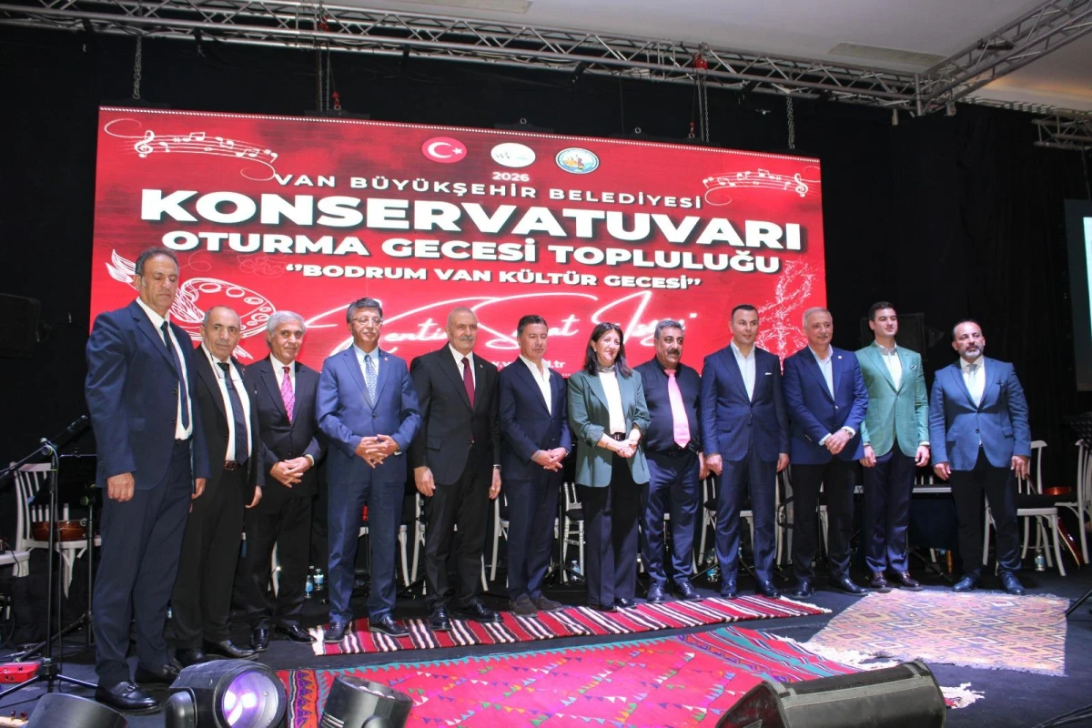 Bodrum’da Düzenlenen Vanlılar Gecesi’nde Birlik Ve Barış Mesajları: Siyaset Ve Kentin Önde Gelen İsimleri Bir Araya Geldi