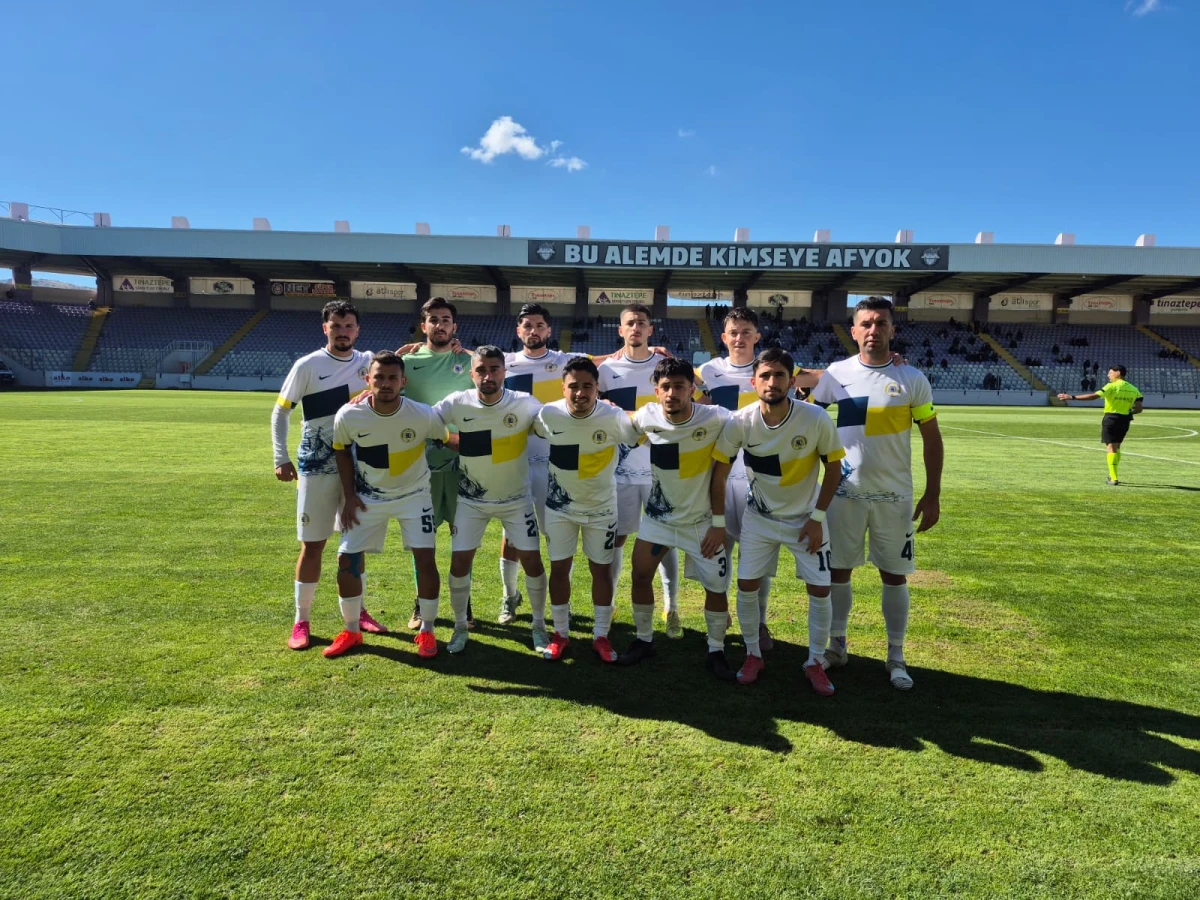 Turgutreisspor Profesyonelliğe Geçiş Ligi’ne Mağlubiyetle Başladı: Başkan Akkuş’tan “Top Bizi Biraz Sevseydi” Açıklaması