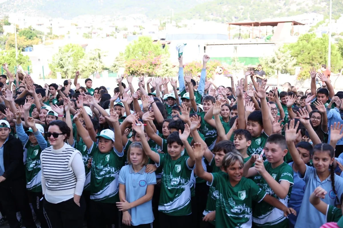 Bodrum FK’dan Anlamlı Ziyaret: “Bodrum’un Gençleri, Bodrumspor ile El Ele” Projesi Öğrencilerle Buluştu